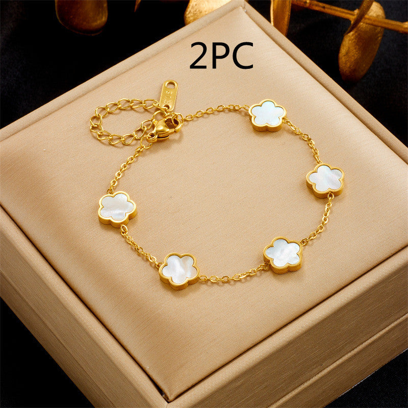 Green Gum Flower Gold Bracelet